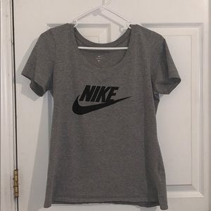 ✨ 2/$8 ✨ T-Shirt